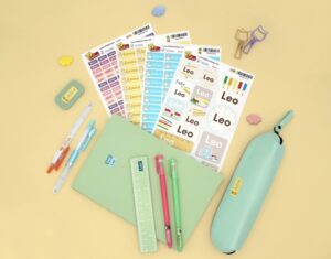 Read more about the article How to Choose Waterproof Name Labels for Kids (That Actually Stay On)